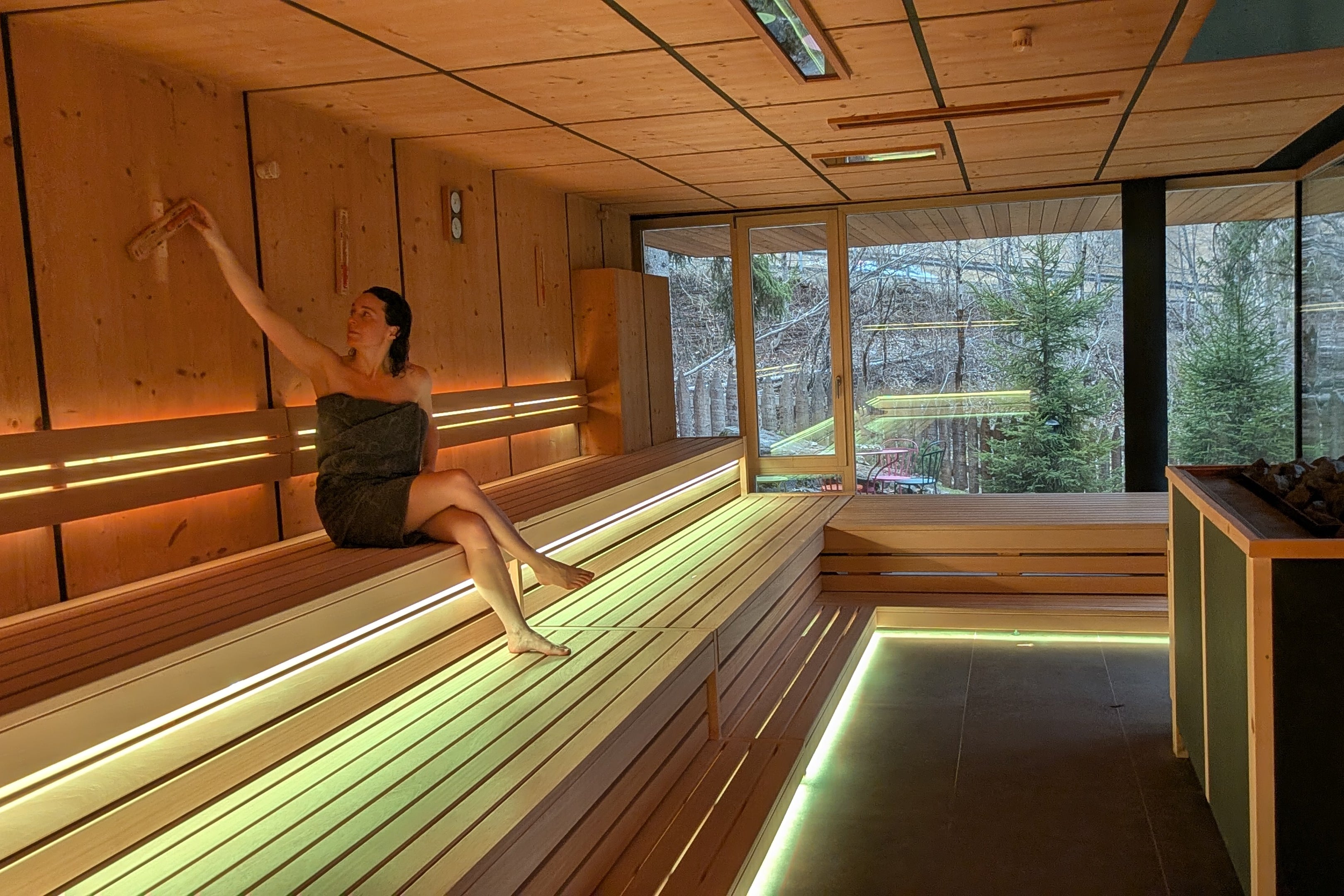 Setting the timer in the largest sauna at Sensoria (Julia Clarke)