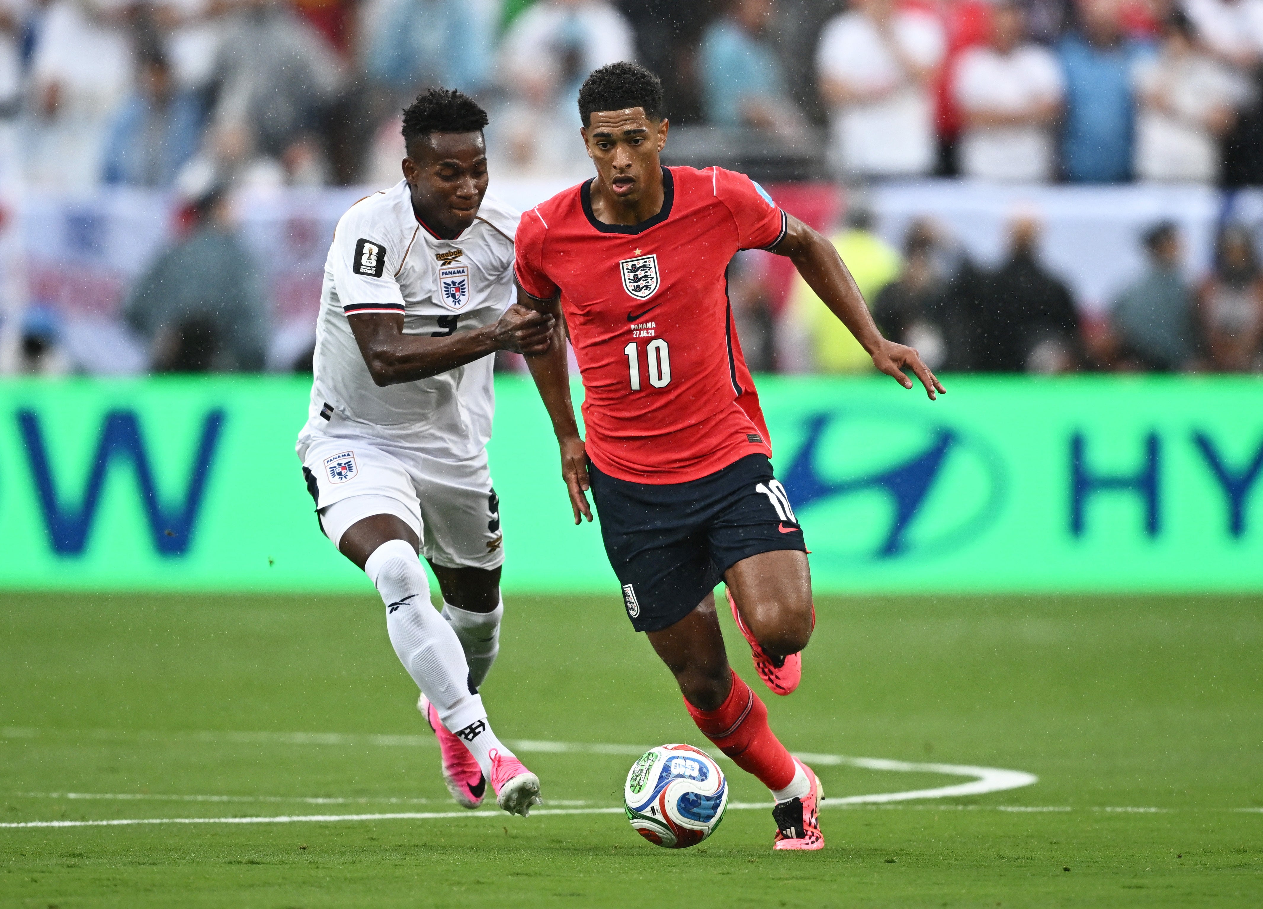 Bellingham on the attack with Tomas Rodriguez in pursuit