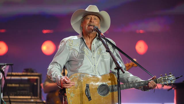 Inside country legend Alan Jackson's triumphant finale concert | The Independent