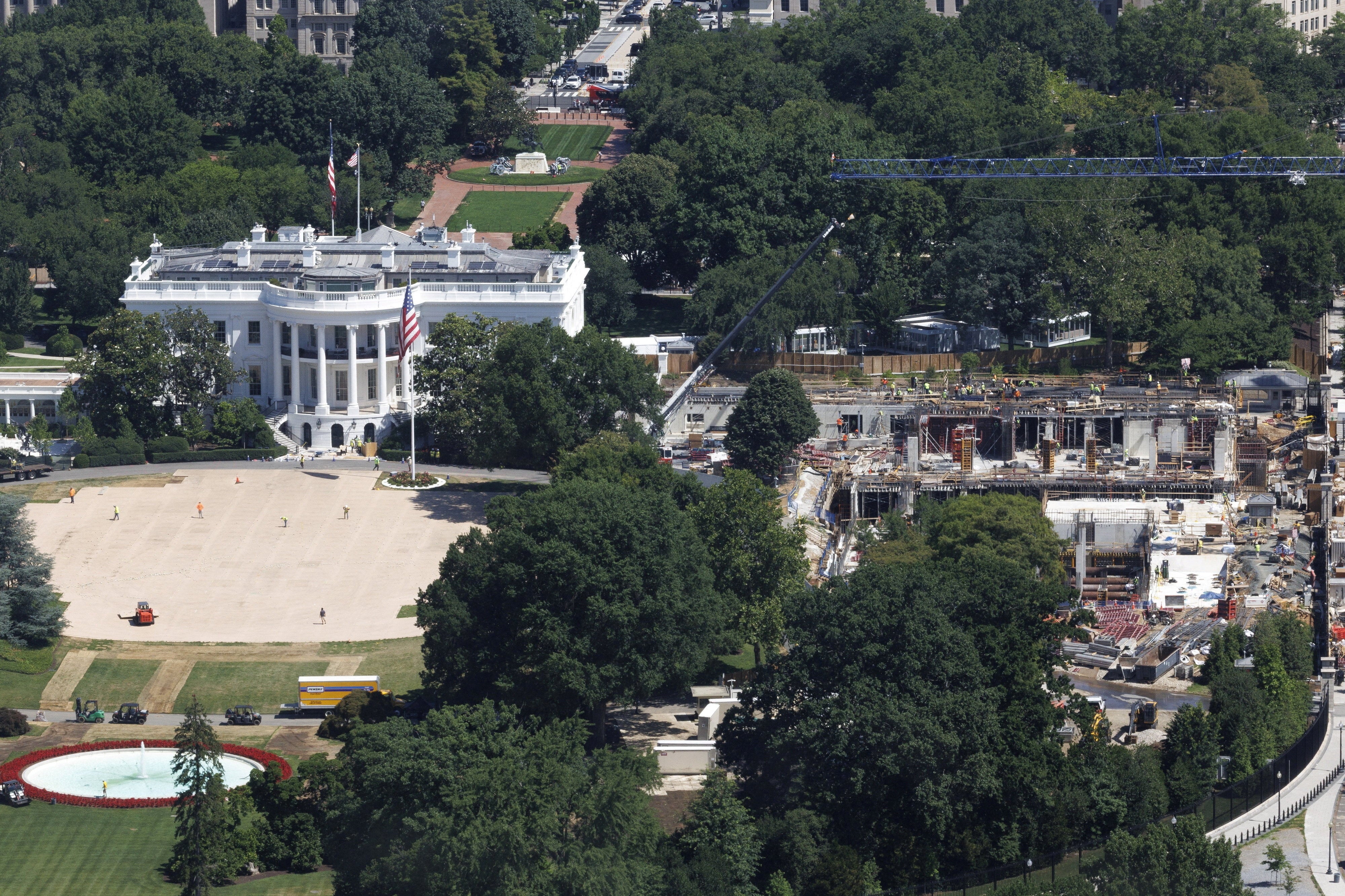 Construction continues on Trump's ballroom
