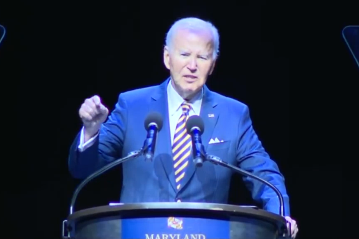 ‘Whoa, what a loser’: Biden slams Trump over ballroom, arch and reflecting pool ‘Whoa, what a loser’: Biden slams Trump over ballroom, arch and reflecting pool