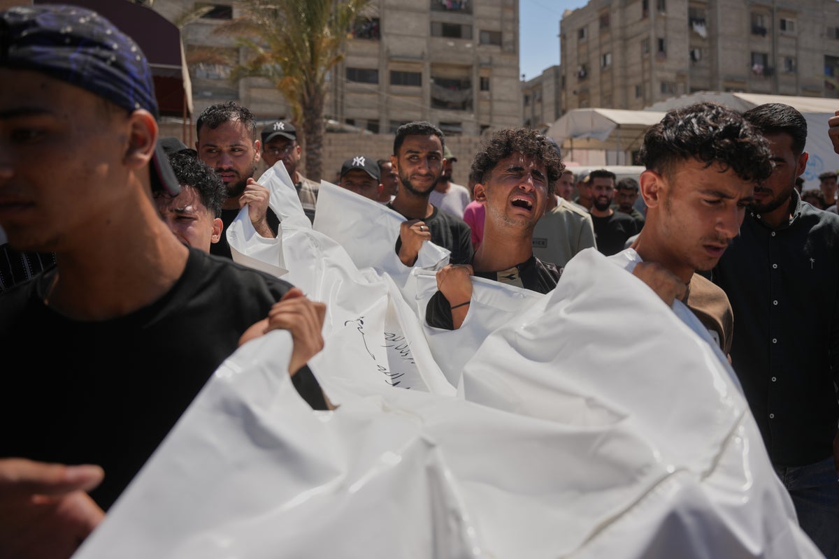 Israeli Strike in Central Gaza Kills Three Palestinians, Including a Child