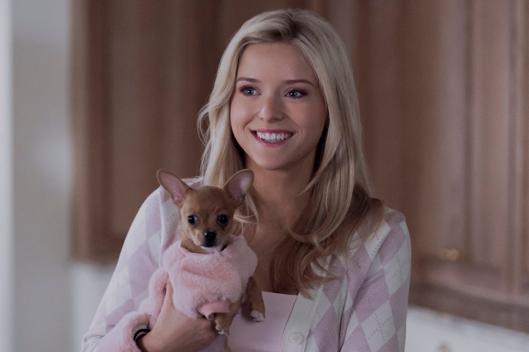 Lexi Minetree como uma versão adolescente de Elle Woods de 'Legally Blonde' em 'Elle'