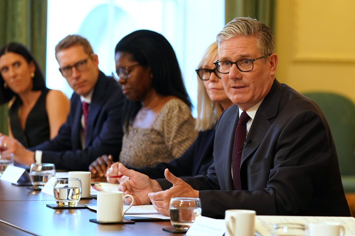 Prime Minister meets hospitality bosses to outline help for youth jobless crisis