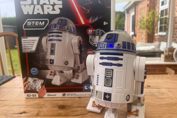 Clementoni Star Wars R2 D2 robot