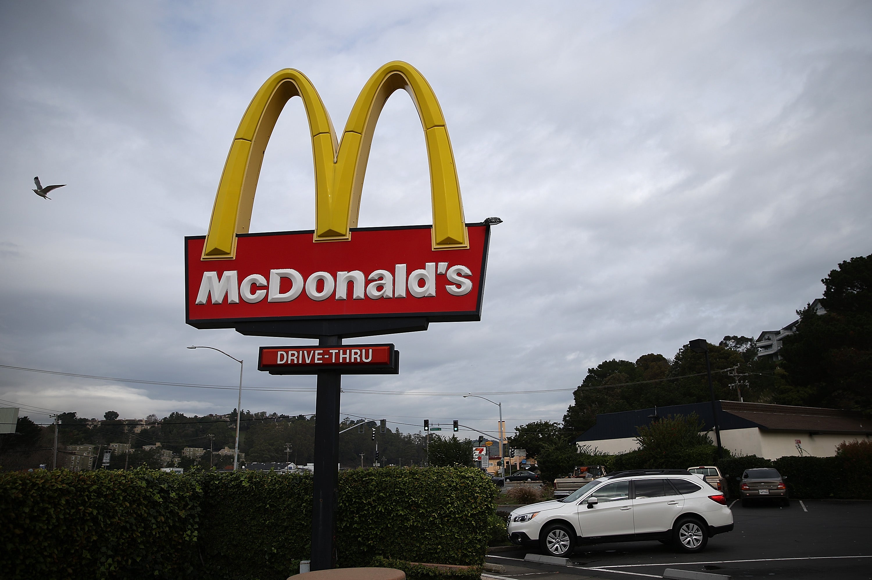 Chain restaurants in California will soon be required to change their menus to alert customers of the nine major food allergens