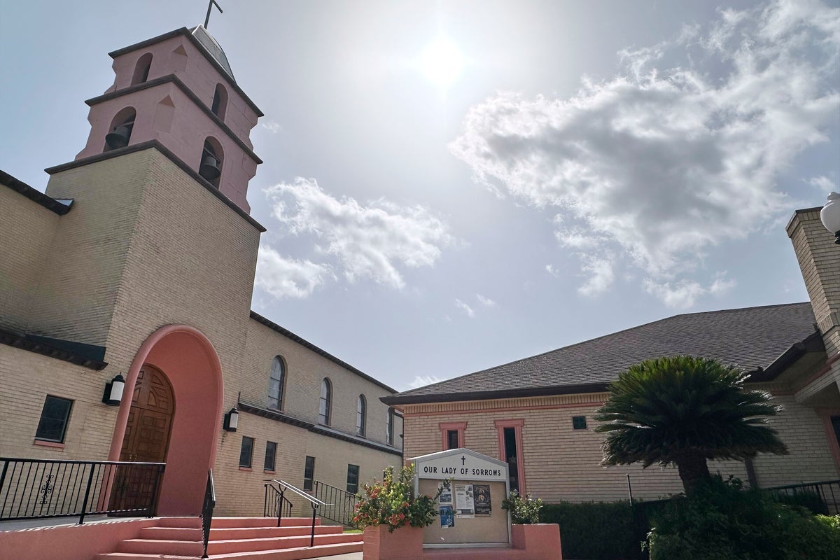 Texas Nun Released from ICE Detention After Being Held on Way to Mass