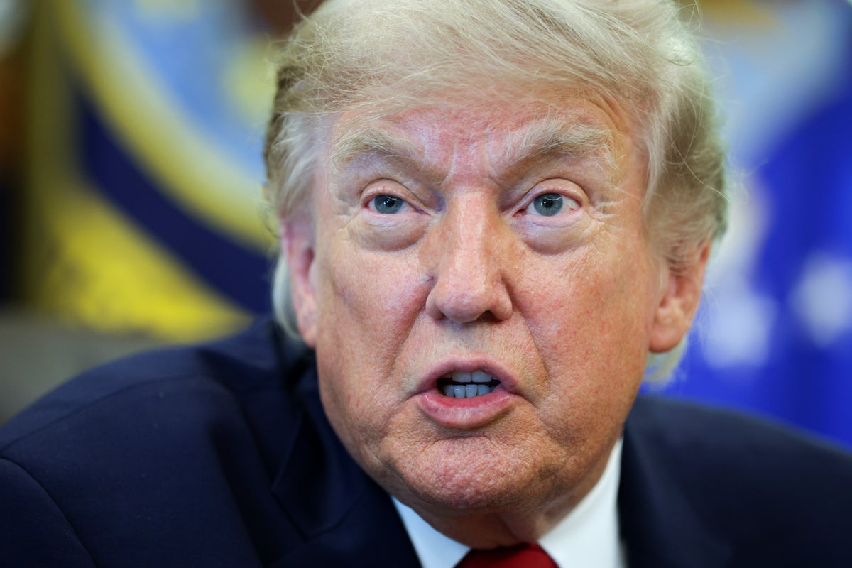 Trump, komünizmin ABD için 11 Eylül ve Pearl Harbor'dan daha büyük bir tehdit olduğunu iddia ediyor