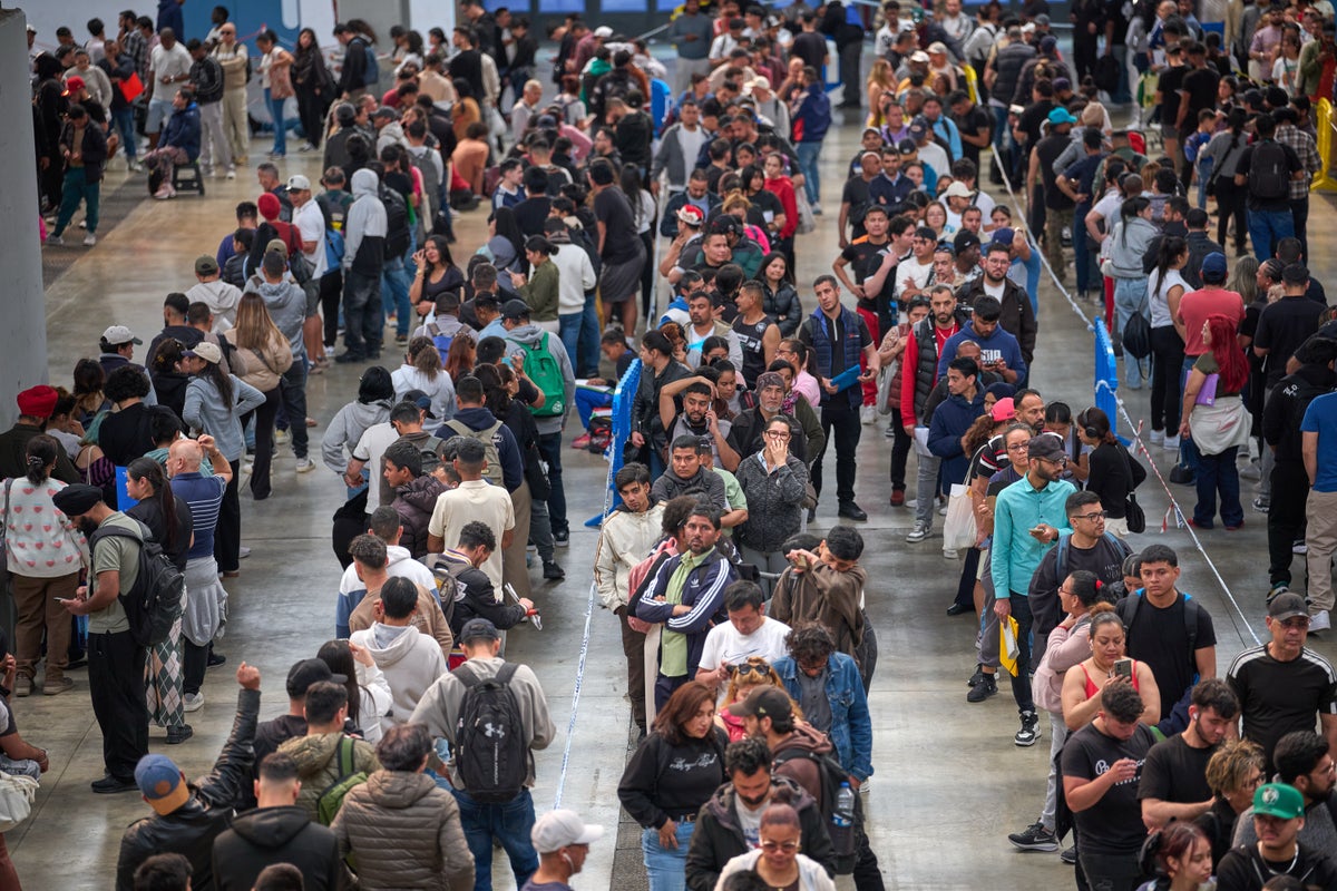 Spain’s immigration regularisation program sees about 1 million applicants