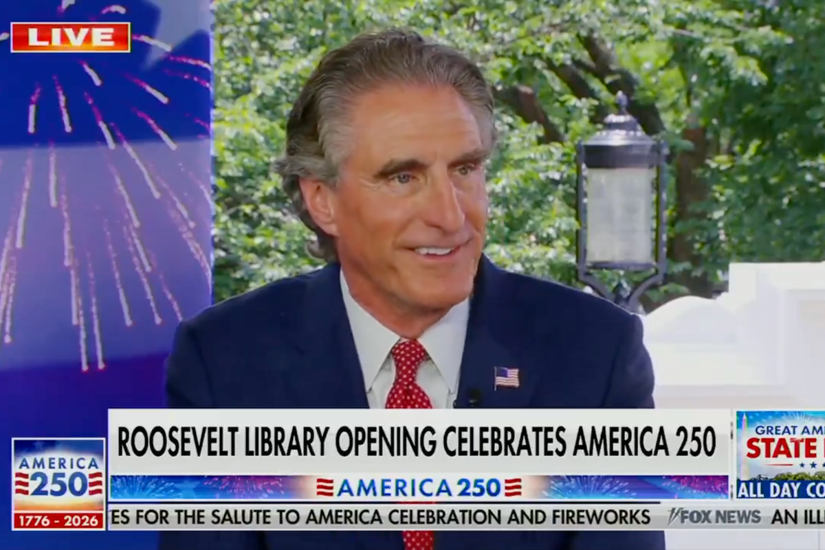 Doug Burgum bagunçou a história americana ao vivo na TV Doug Burgum bagunçou a história americana ao vivo na TV