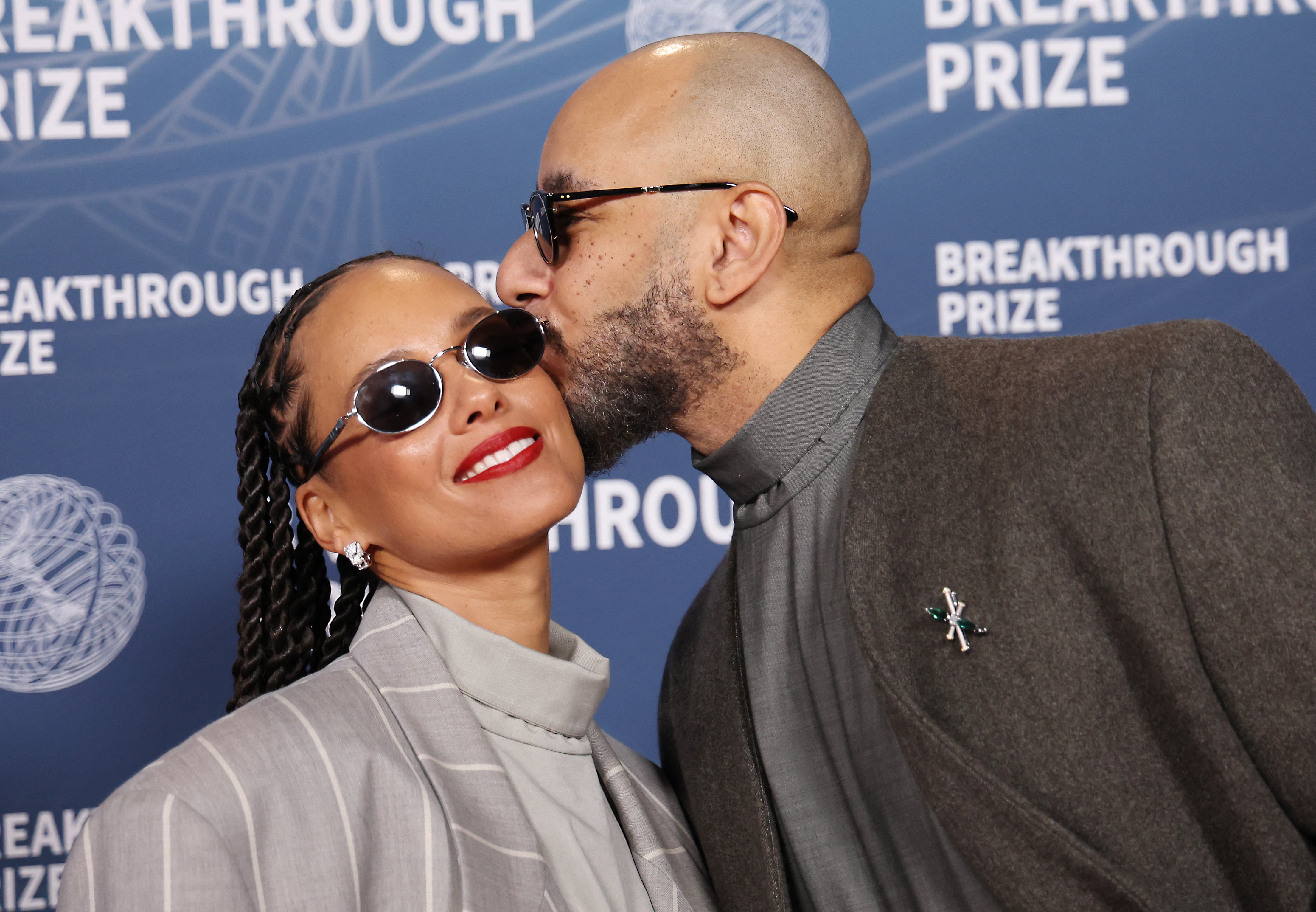Singer Alicia Keys and music producer Swizz Beatz were married in a private ceremony