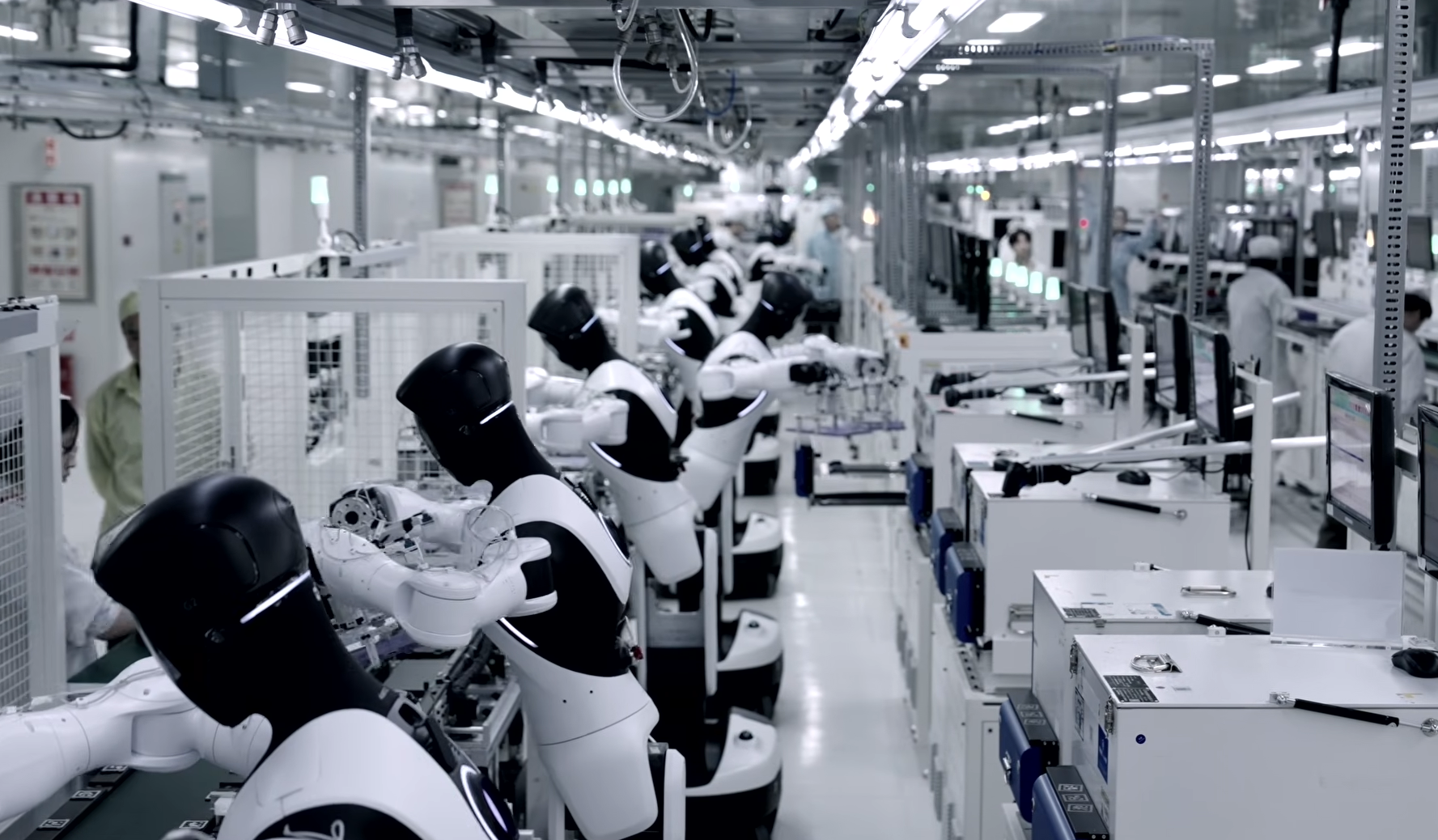 Agibot robots on the factory floor at Longcheer Technology's Nanchang factory (Agibot)