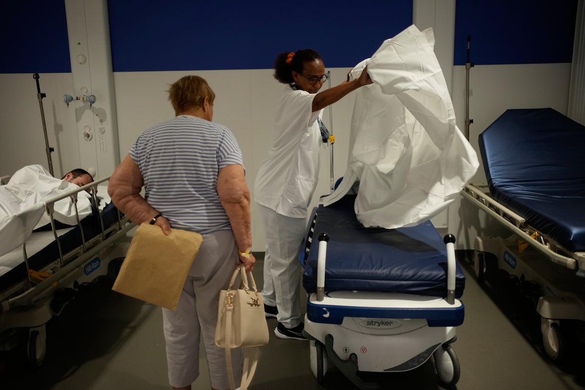 Deaths surged 29% in France during week of record heat, health agency says – UK Times Deaths surged 29% in France during week of record heat, health agency says – UK Times