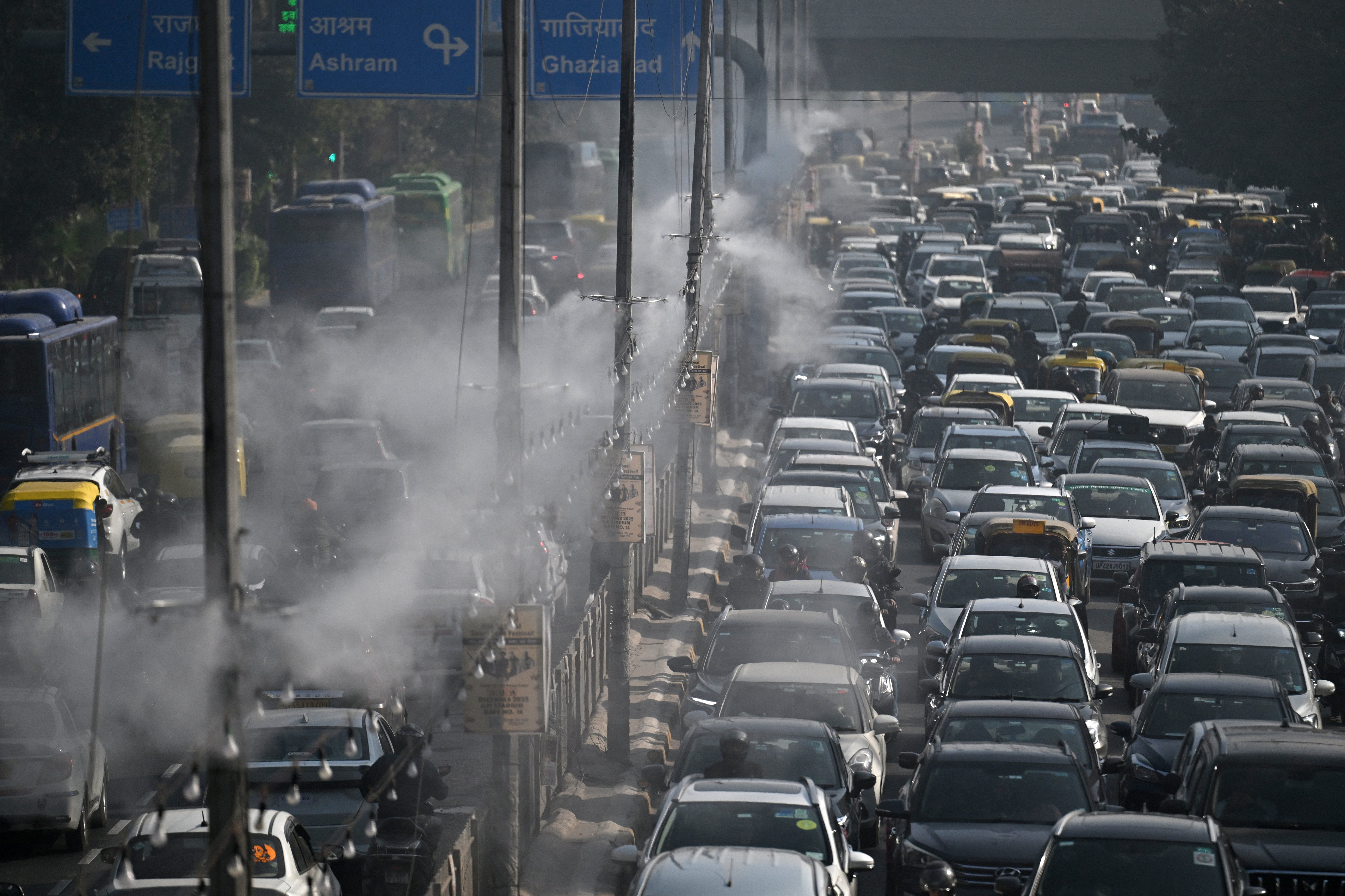 independent.co.uk - Stuti Mishra - Delhi offers car owners $1,000 to scrap old vehicles - will it solve smog nightmare?