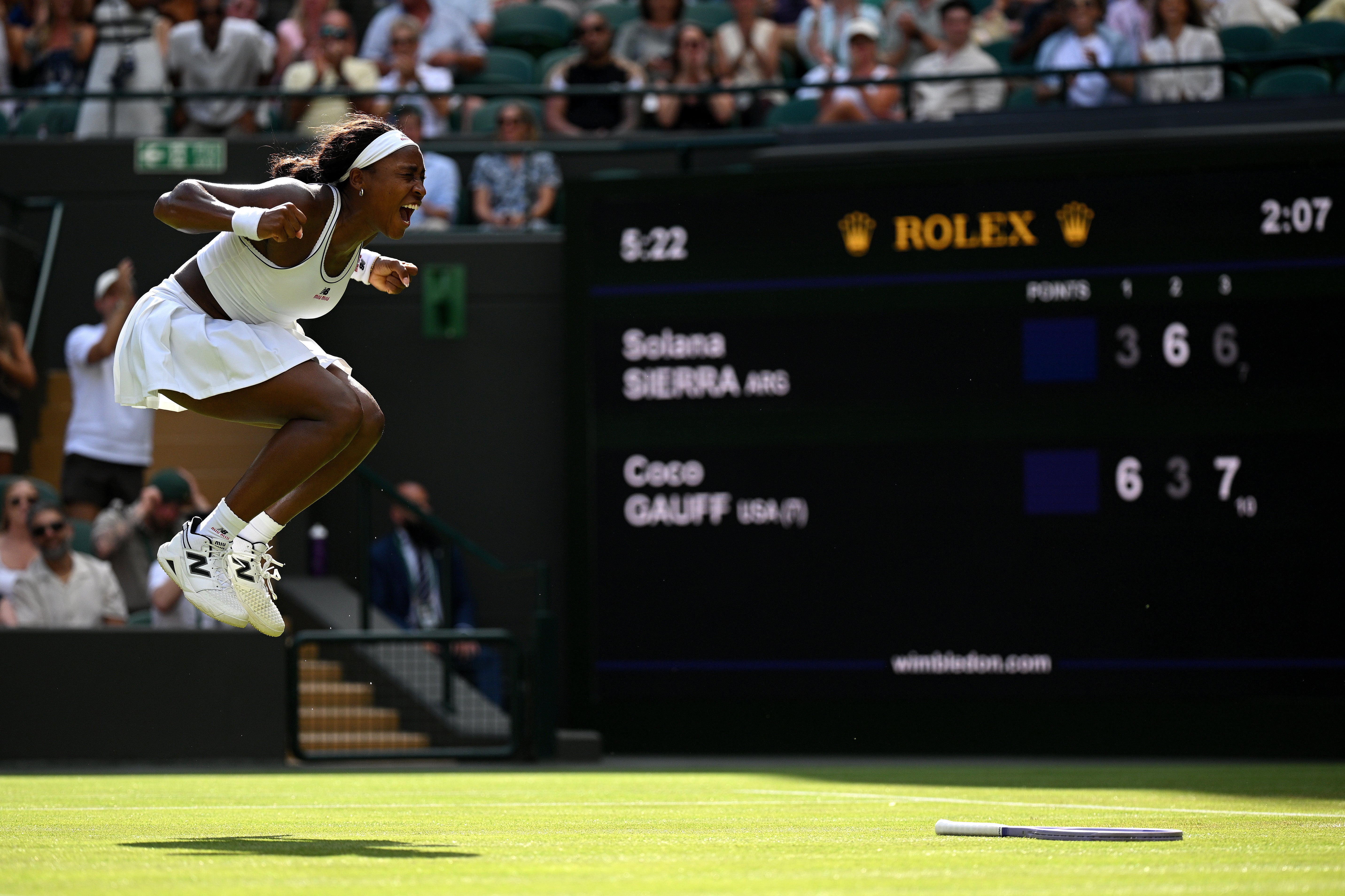 Coco Gauff jumps for joy (Getty)