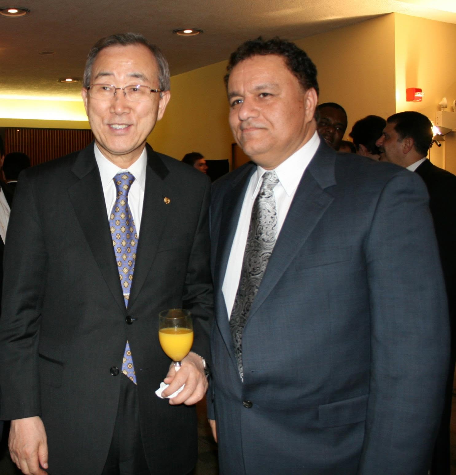Political scientist and pardoned Iranian agent Lotfolah Kaveh Afrasiabi, seen here with former UN Secretary General Ban-ki Moon, is suing FIFA over allegedly discriminating against the Iranian soccer team during its World Cup appearance, ultimately costing the squad a chance to move on in the tournament