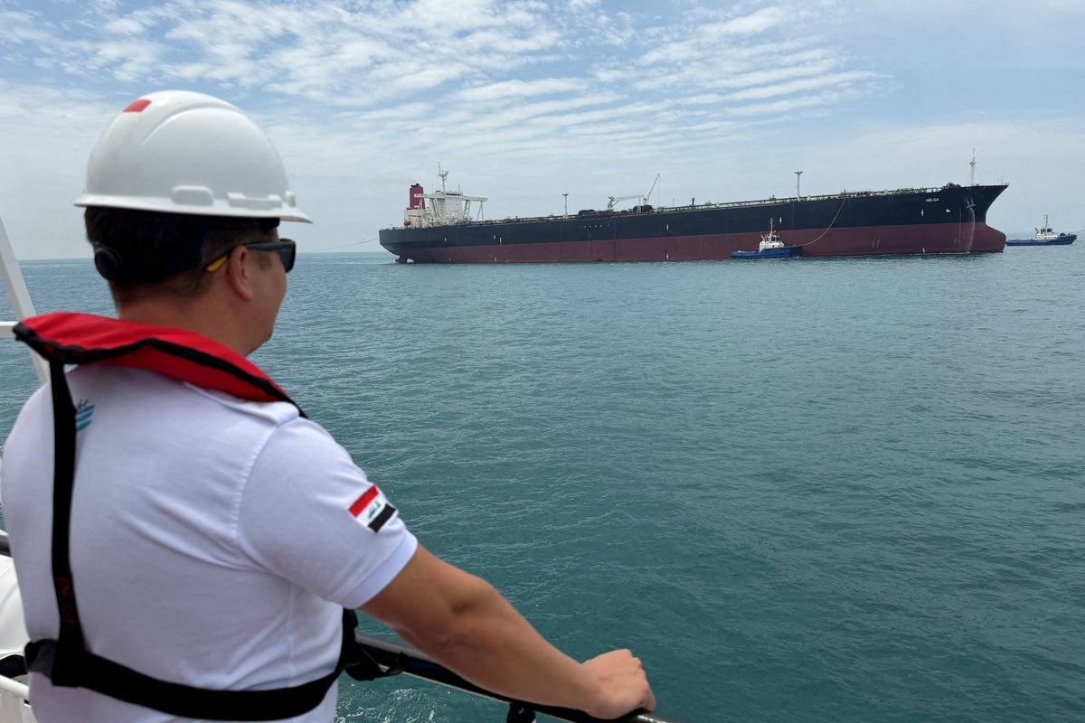 Oil prices fall to pre-war levels as Hormuz shipping recovers and Iran talks resume in Qatar – UK Times