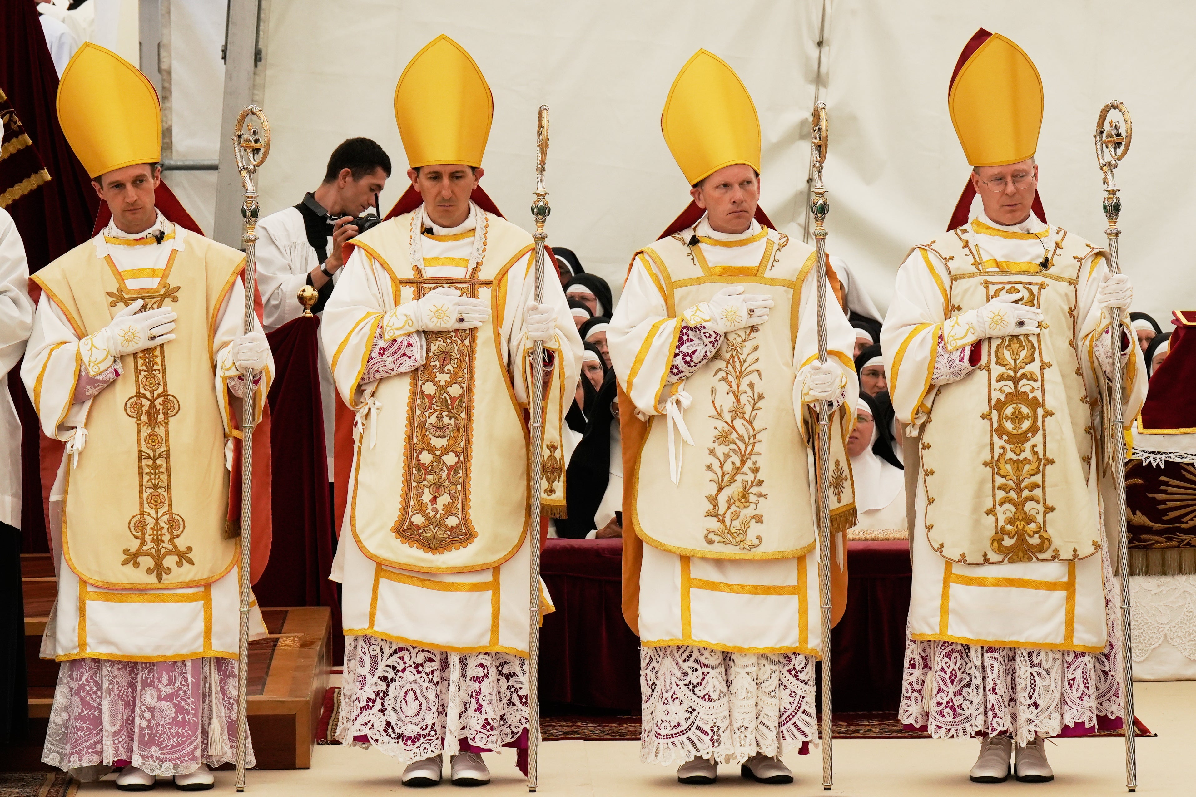 EUR-GEN VATICANO-GRUPO TRADICIONALISTA