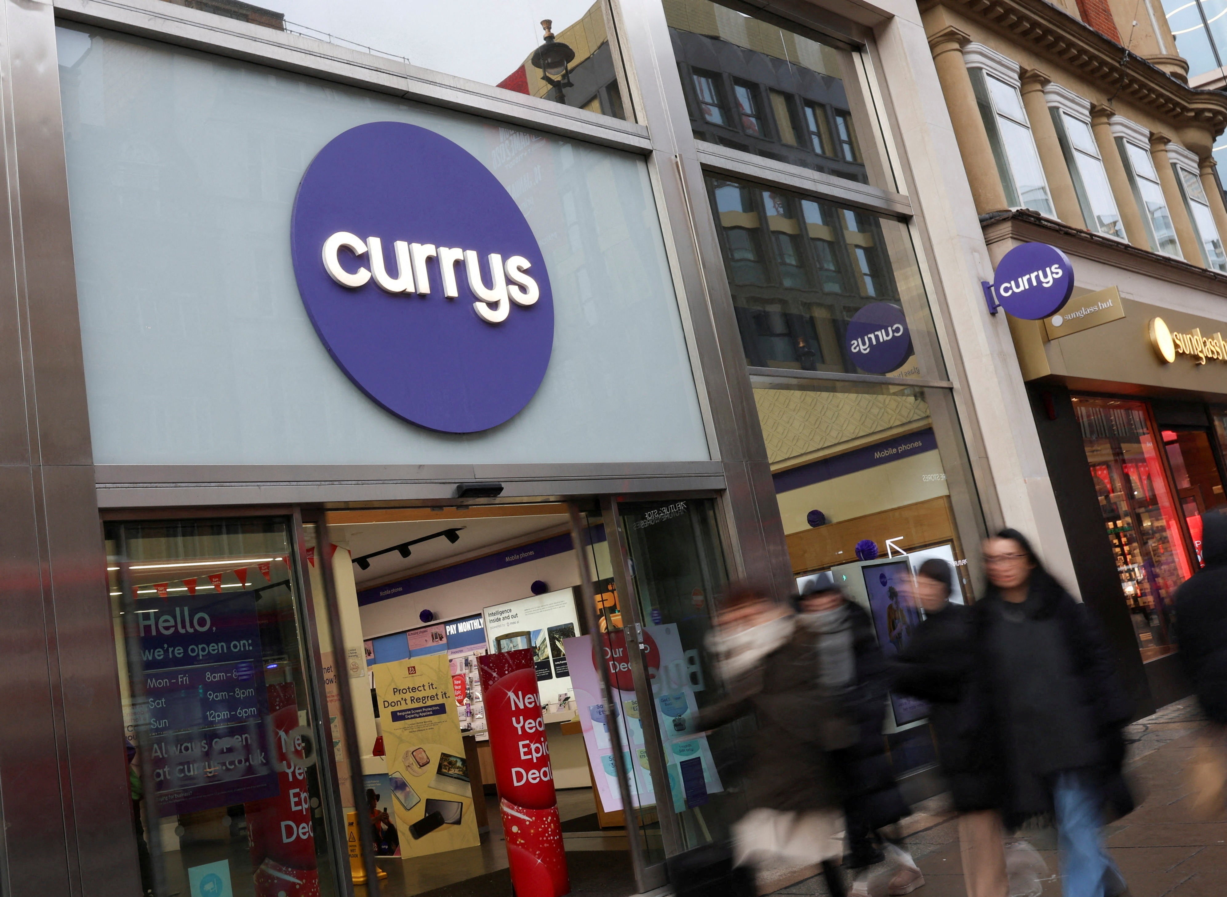The electronics retailer said it has benefited from the tournament, currently taking place in the US, Mexico and Canada, as well as warm weather conditions in the UK
