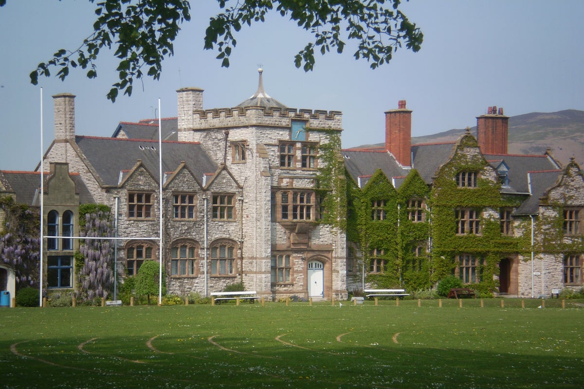 Two UK private schools close after takeover by Chinese owner – UK Times Two UK private schools close after takeover by Chinese owner – UK Times