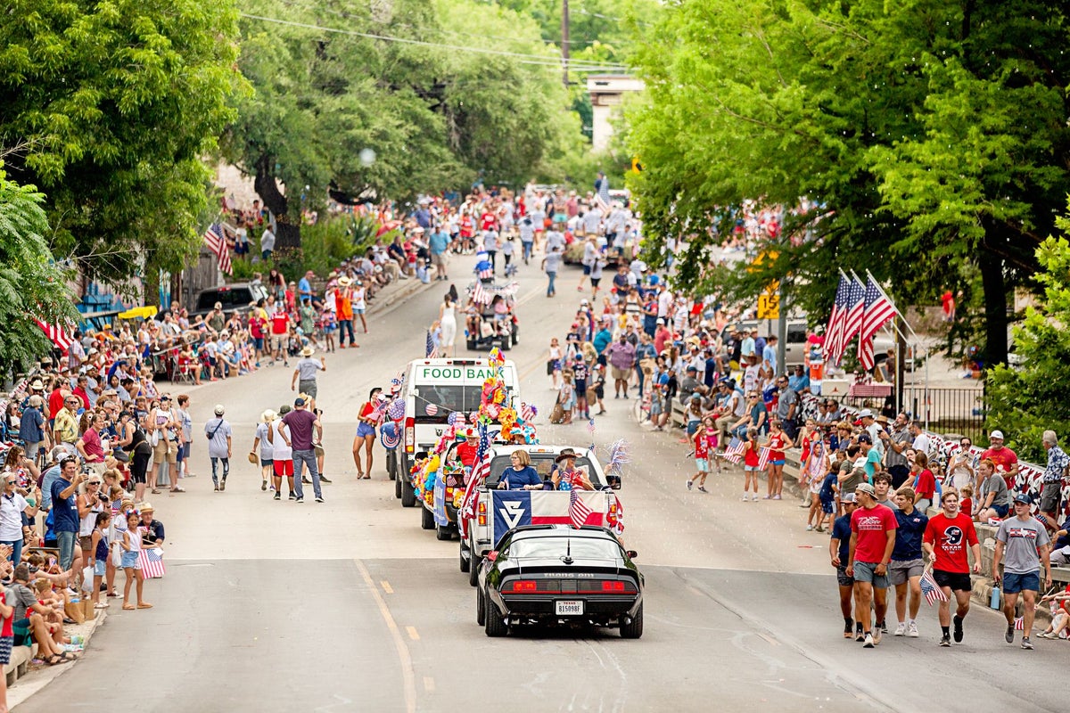Como uma pequena cidade do Texas transformou o 250º aniversário da América em uma festa de uma semana Como uma pequena cidade do Texas transformou o 250º aniversário da América em uma festa de uma semana