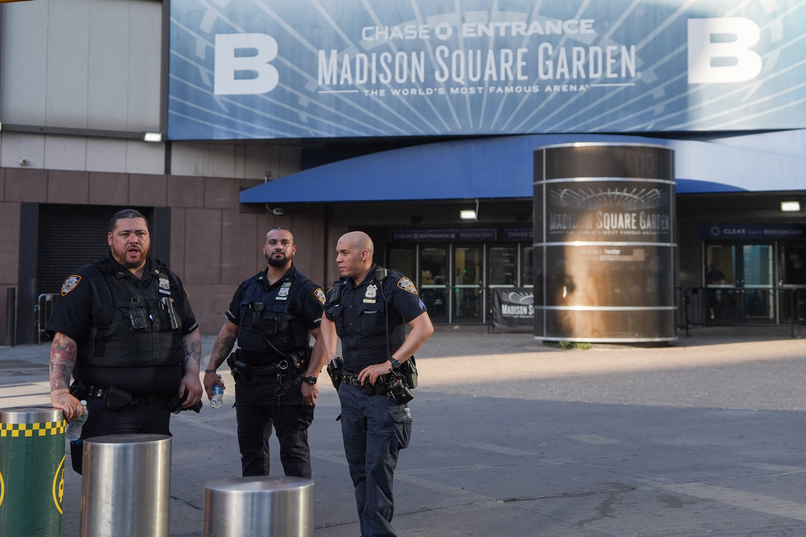 The decision to hold Taylor Swift and Travis Kelce’s wedding over the Fourth of July weekend has reportedly left some NYPD officers exhausted and frustrated after long hours standing in sweltering heat.