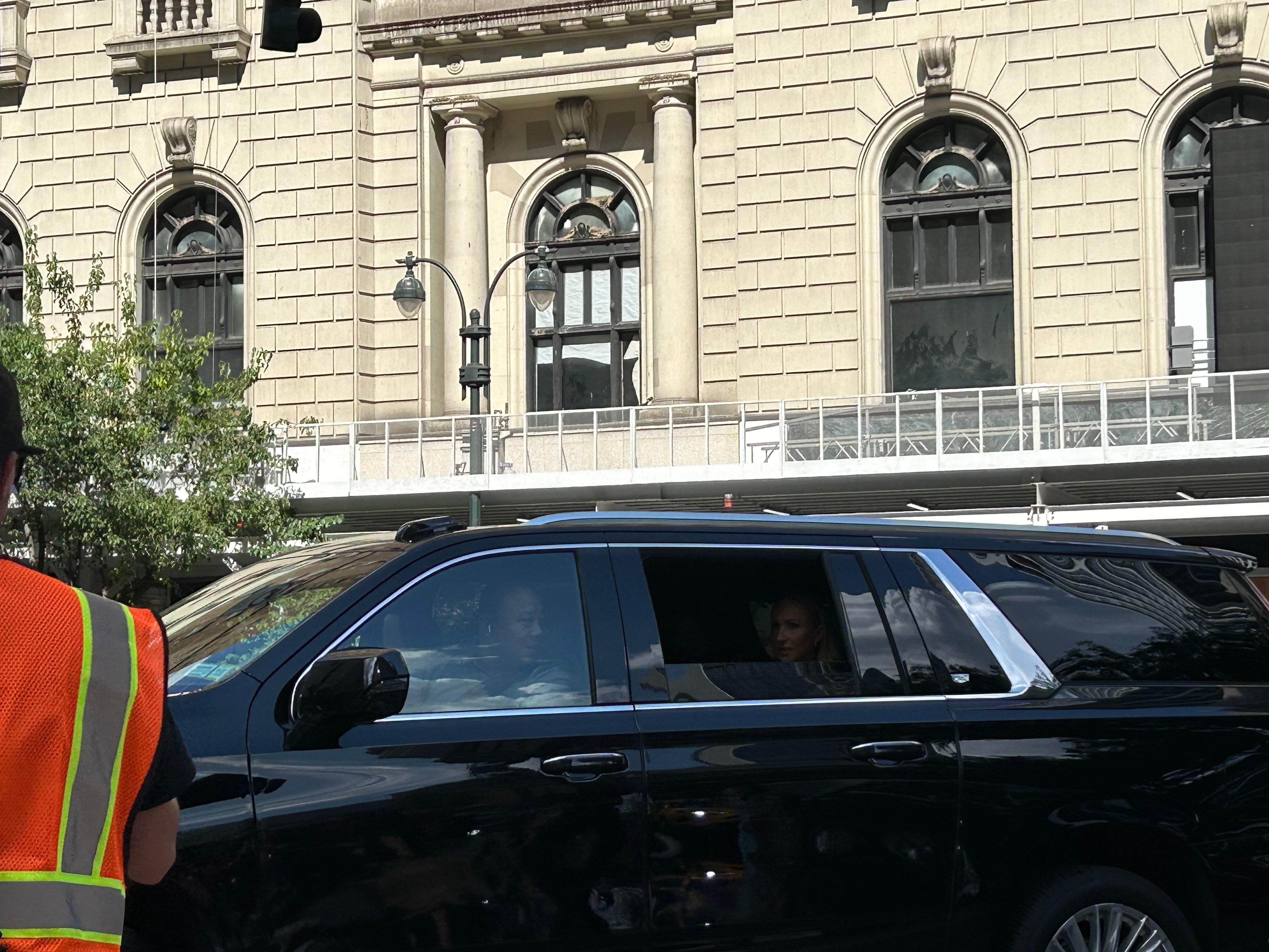 Taylor Swift superfan Nikki Glaser has been among the arrivals at the pop superstar's wedding