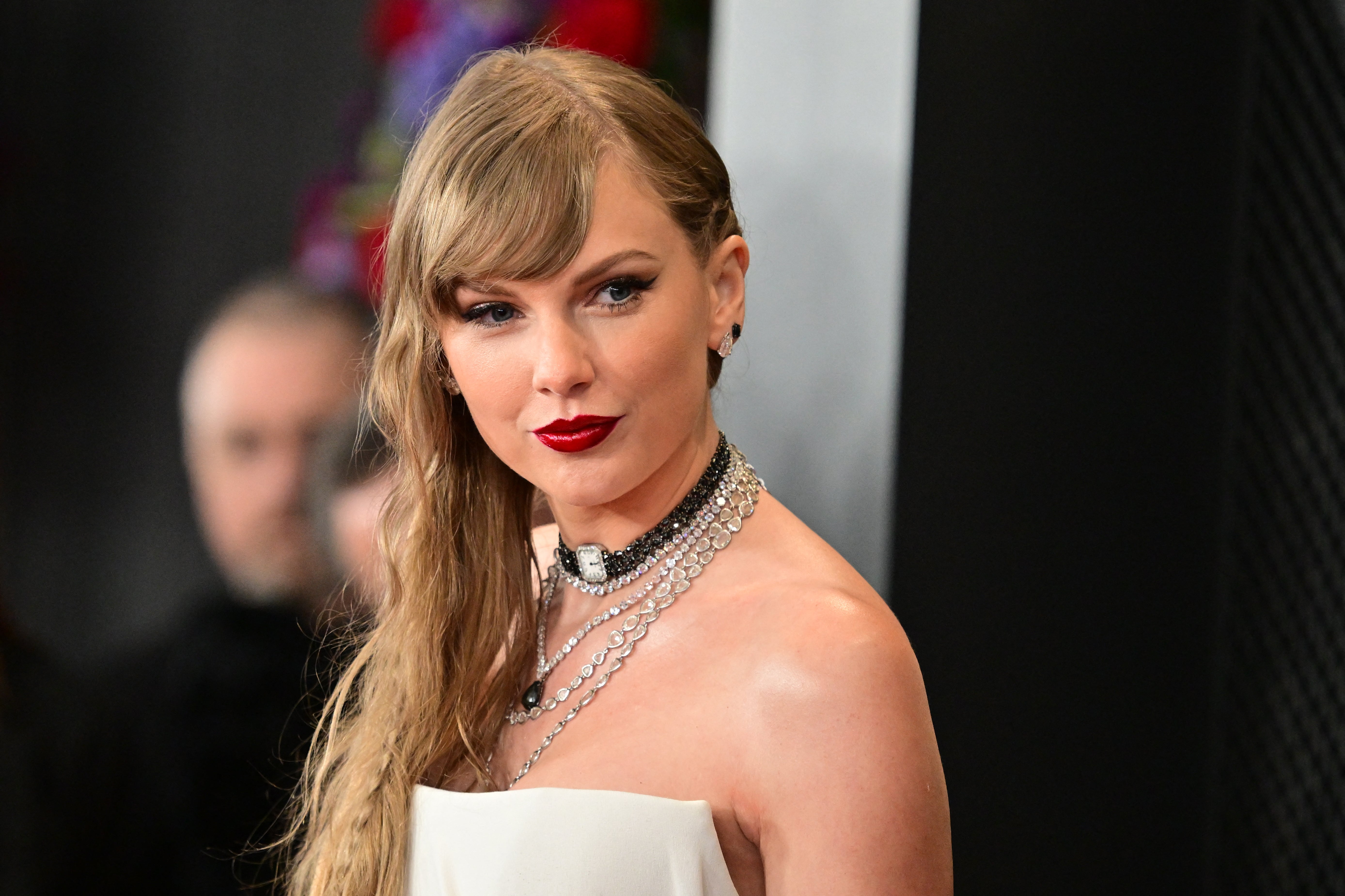 <p>Swift might have teased her look as early on as April</p>