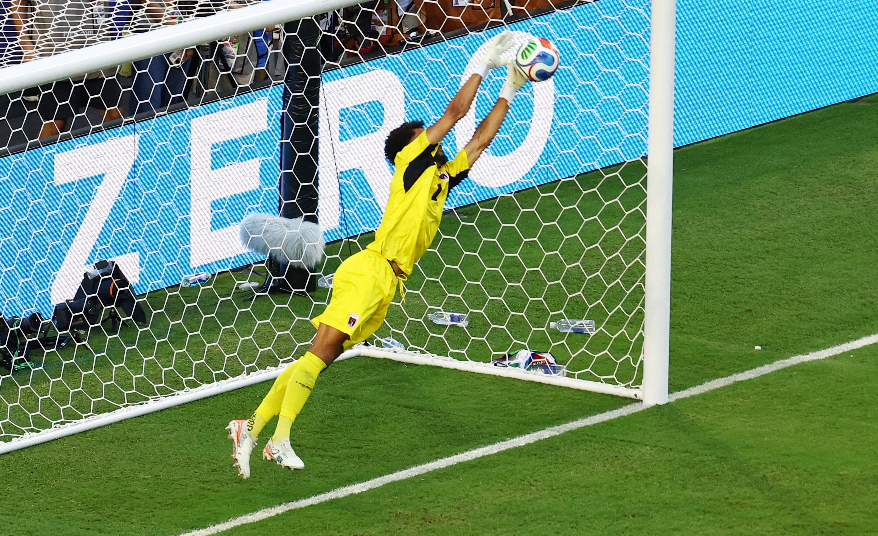 Cape Verde's Vozinha makes a save (Reuters)