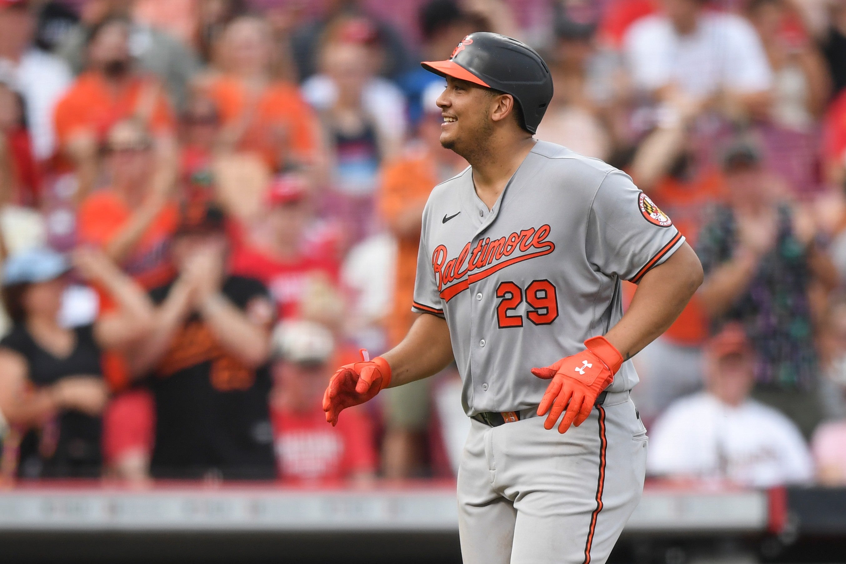 ORIOLES-ROJOS