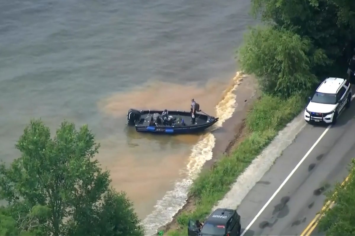 3 dead and others rescued after boat capsizes on Wisconsin lake amid storms – UK Times 3 dead and others rescued after boat capsizes on Wisconsin lake amid storms – UK Times