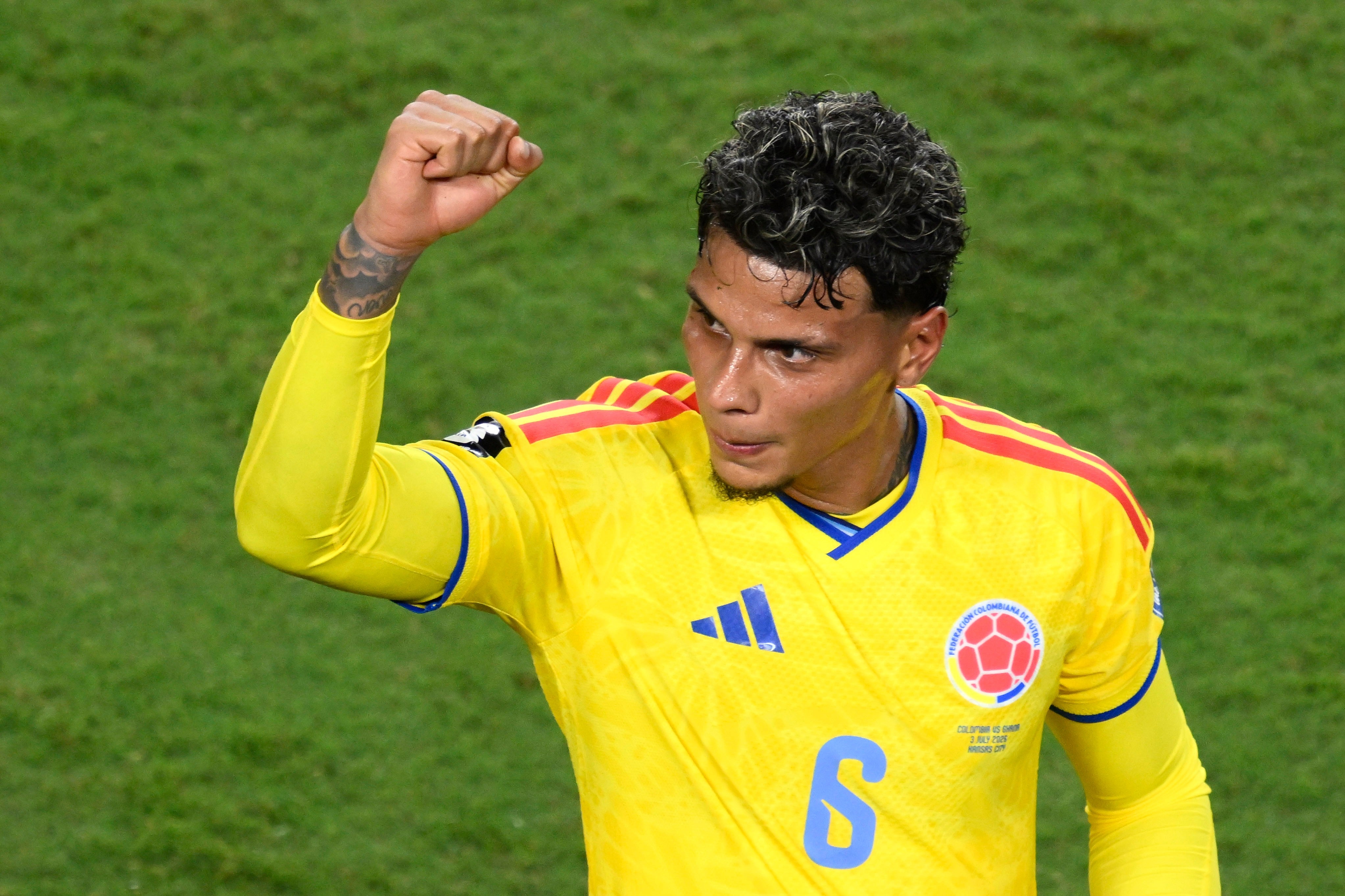 Colombia are through to the last 16