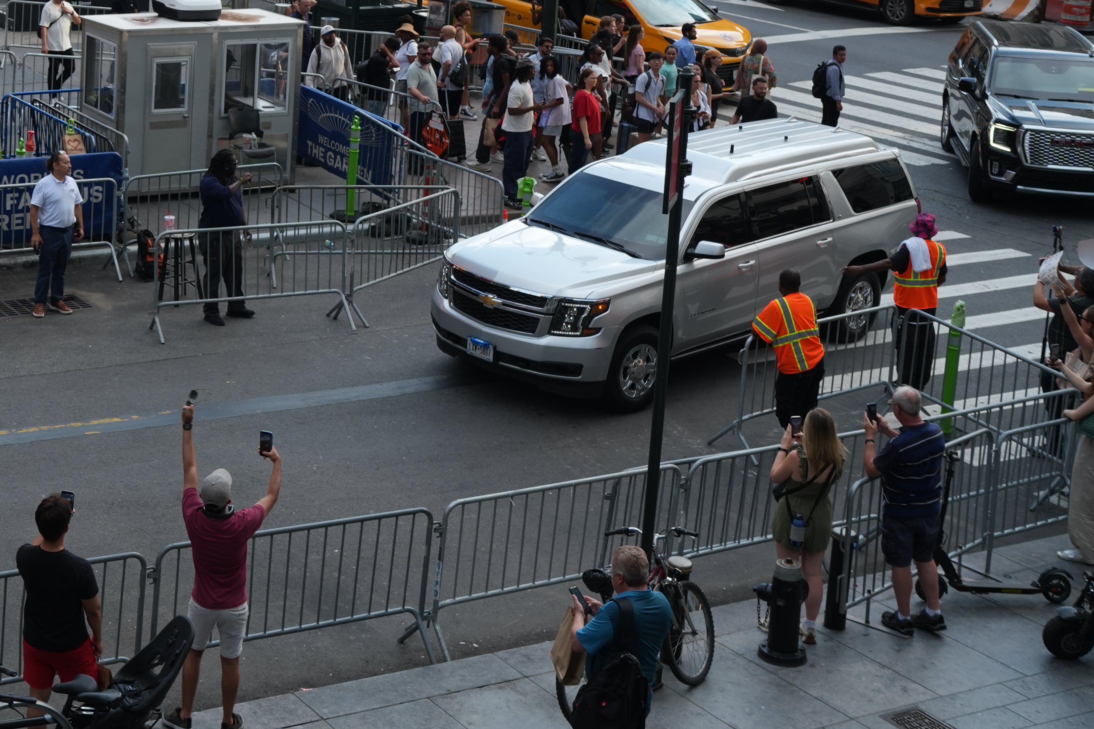 A truck believed to be carrying singer Taylor Swift arrives at Madison Square Garden (Ryan Murphy/AP/PA) (AP)