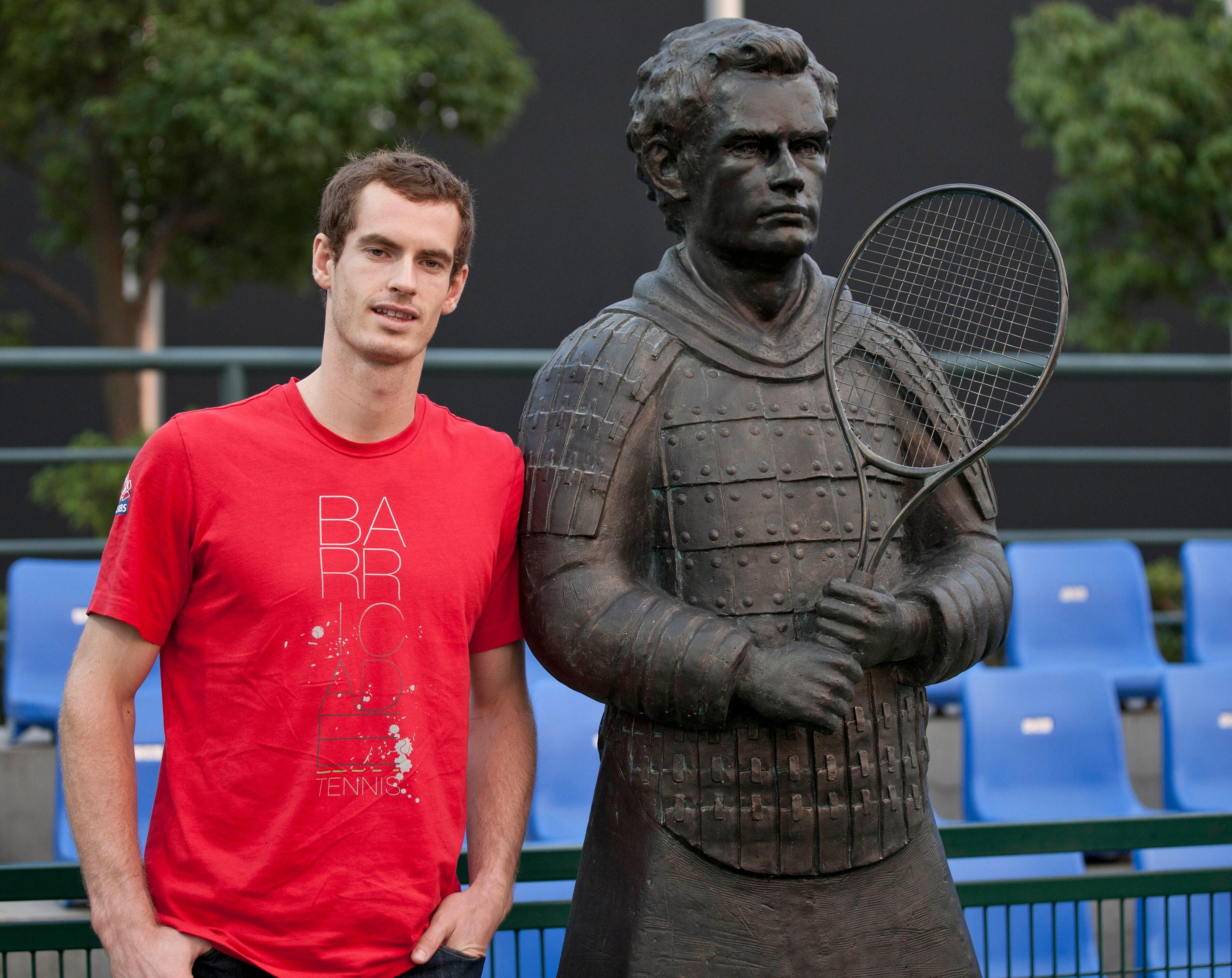 WIMBLEDON-MURRAY-ESTATUA