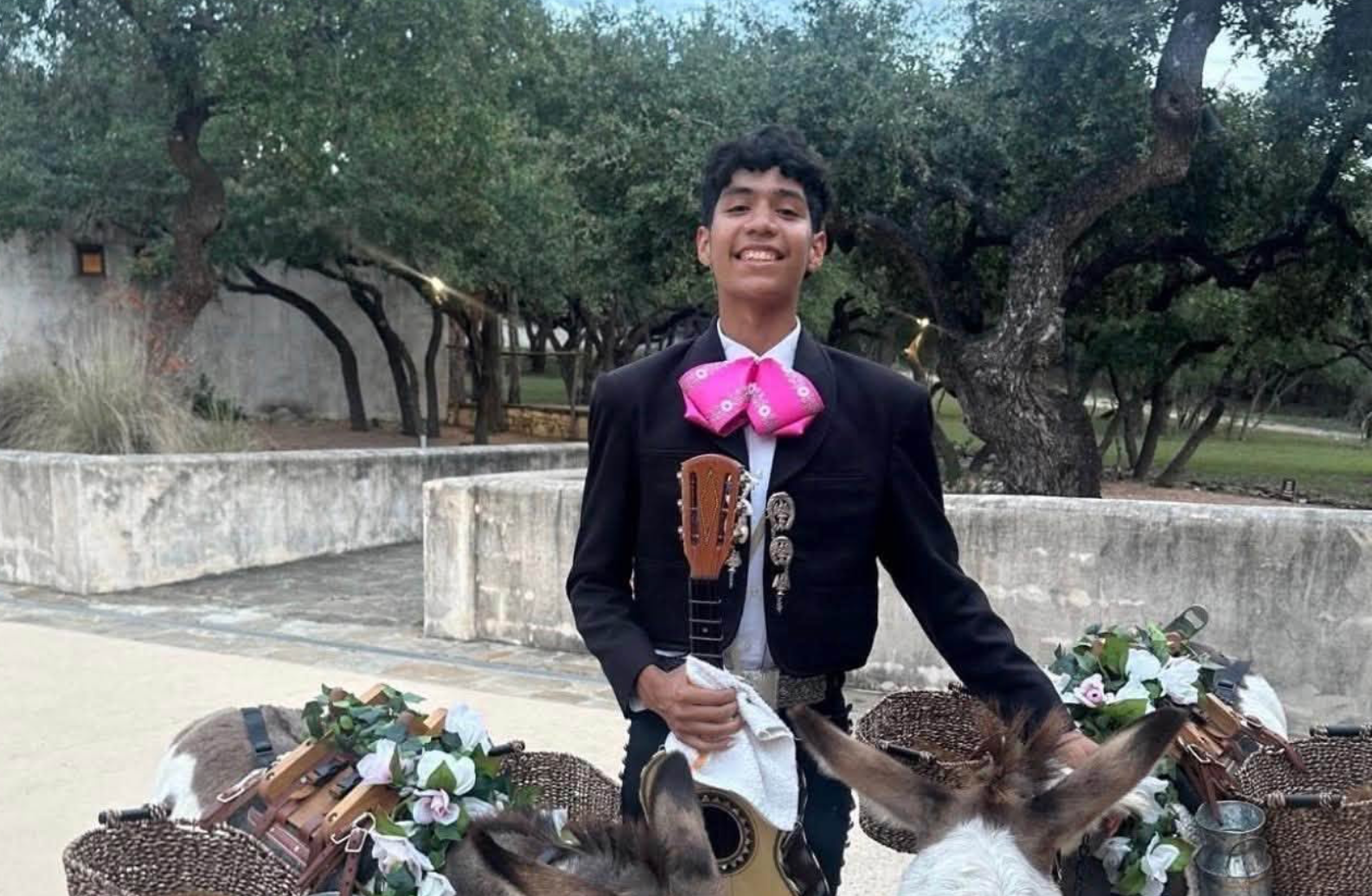 Hebert Kaleth Ibarra Castro, who was arrested by ICE while still wearing his mariachi outfit, performed a rendition of ‘The Star-Spangled Banner’ while still in a detention center to commemorate the Fourth of July