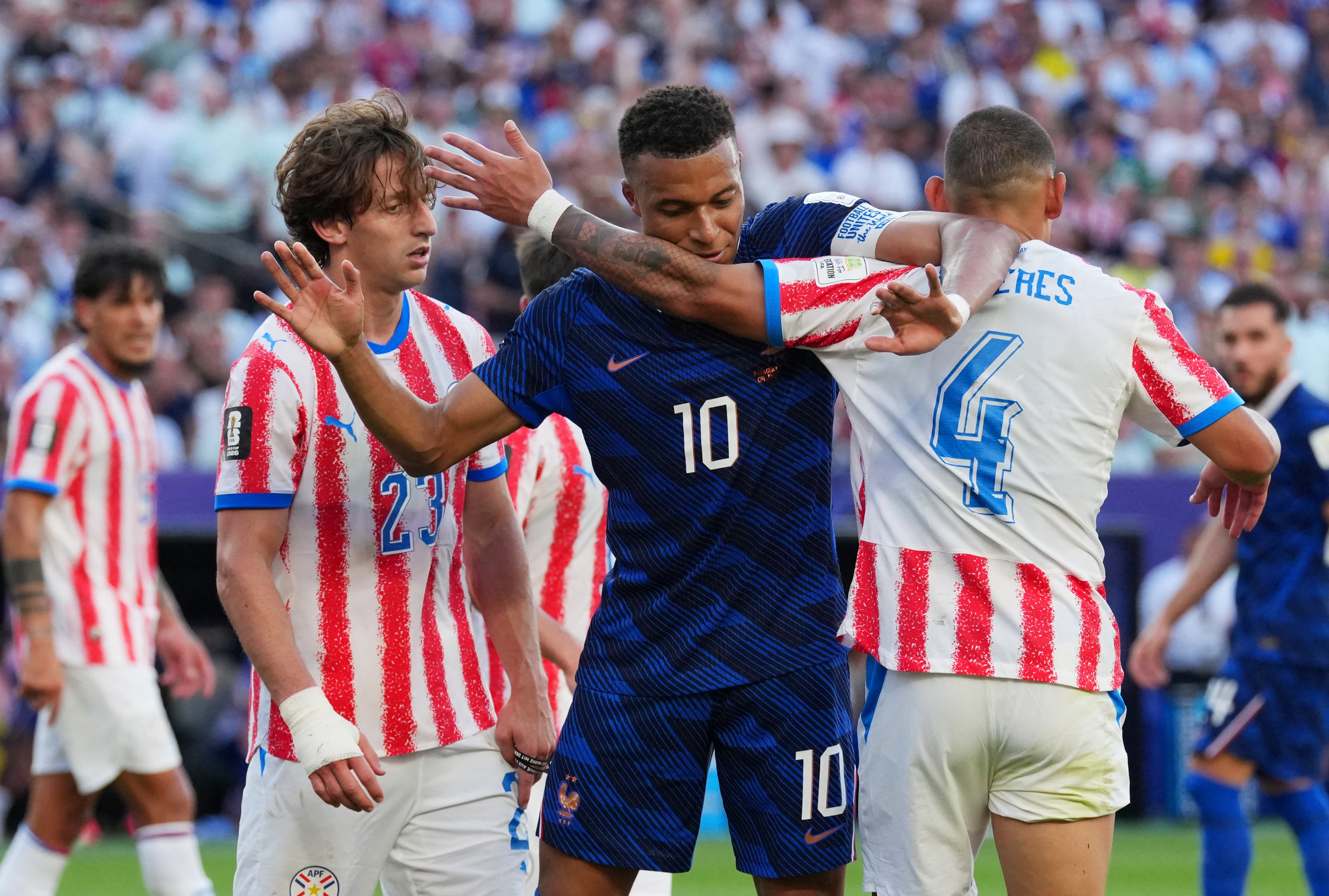 A niggly Paraguay team frustrated France