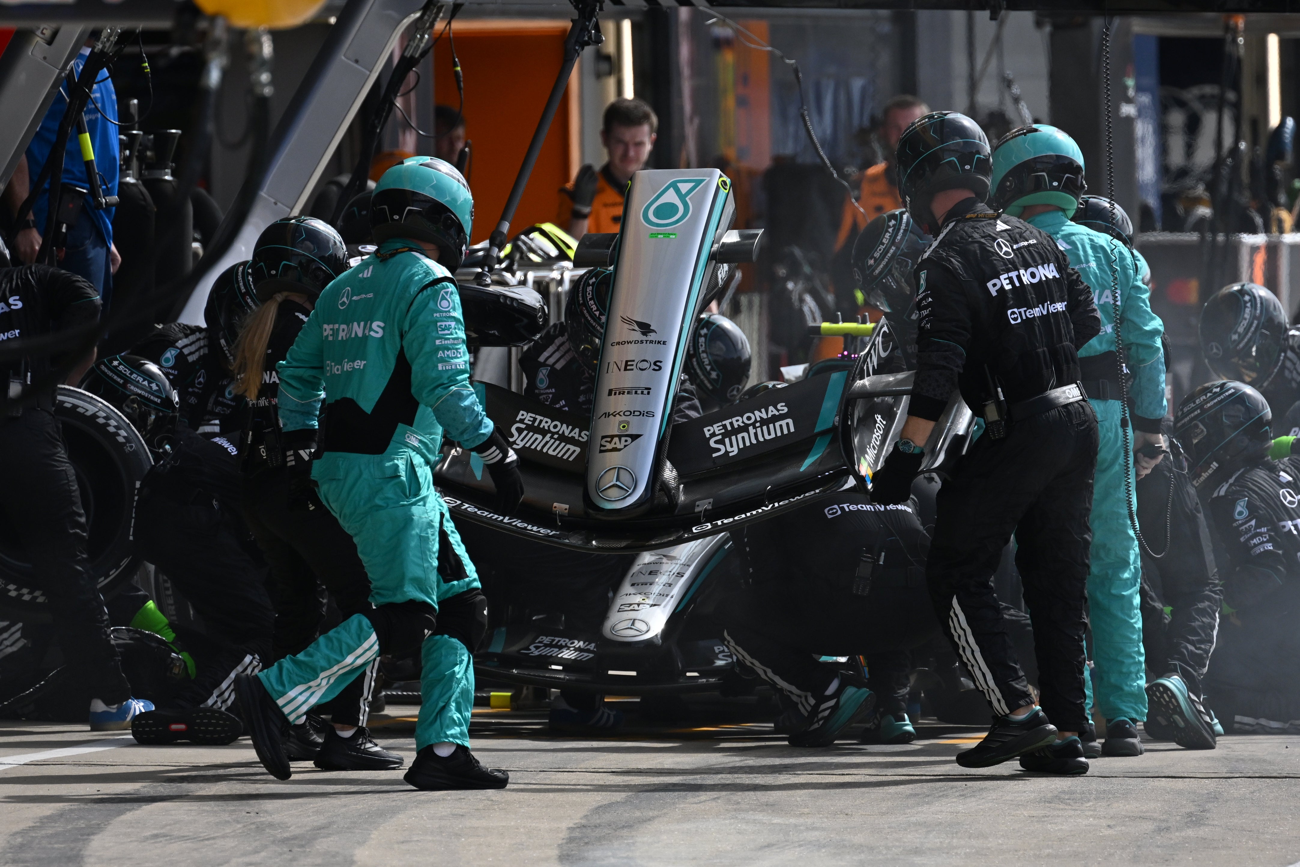 Kimi Antonelli's car issues resulted in a pointless grand prix handing the advantage to his championship rivals