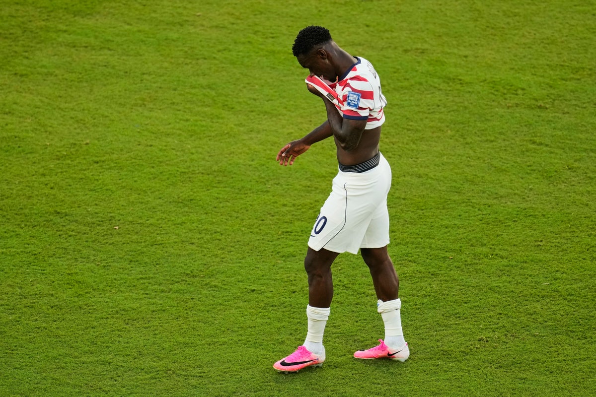 White House called FIFA’s Infantino to review Team USA’s Folarin Balogun’s red card, AP source says – UK Times White House called FIFA’s Infantino to review Team USA’s Folarin Balogun’s red card, AP source says – UK Times