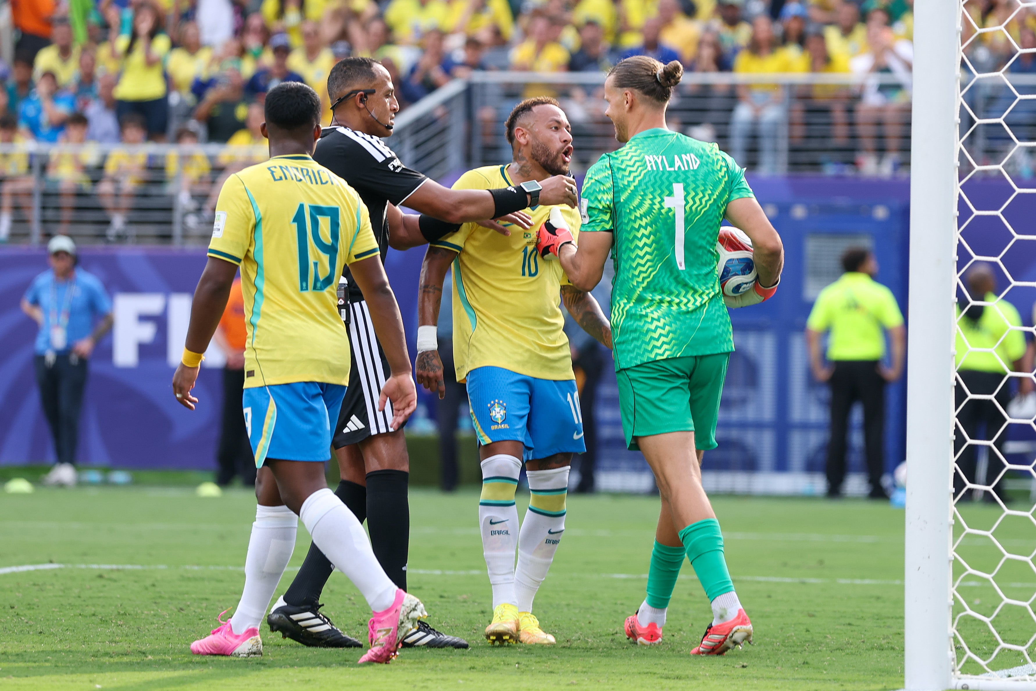 Neymar clashes with Orjan Nyland after scoring his penalty
