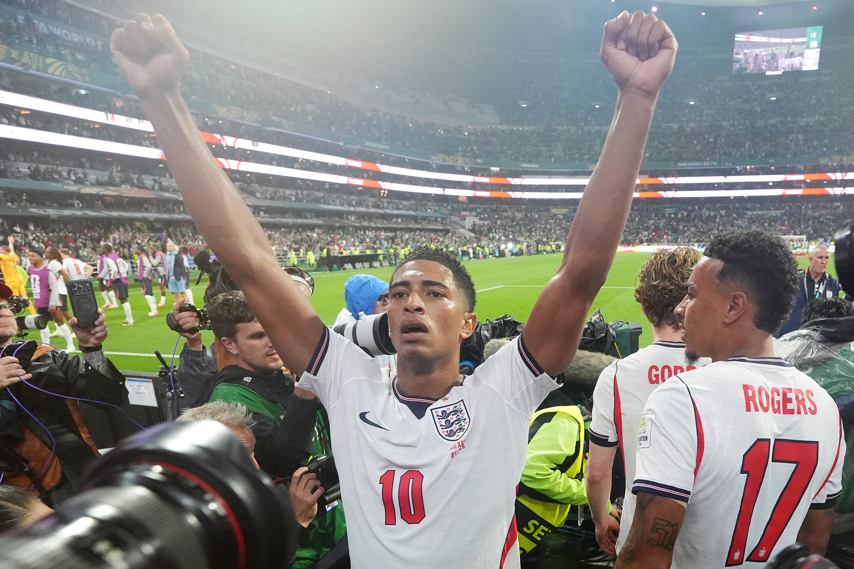 England's Jude Bellingham celebrates after the FIFA World Cup Round of 16 match