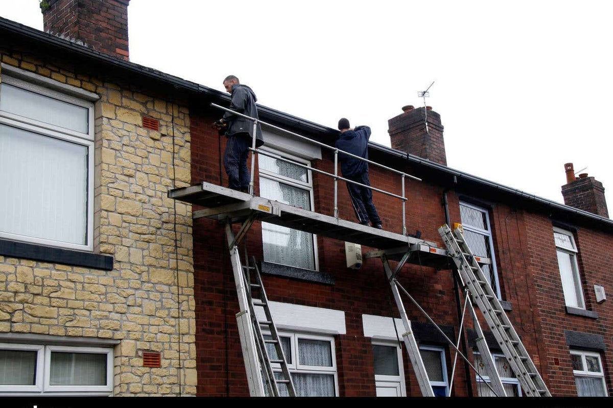 Survey finds quarter of UK homeowners faced issues with recent repair work