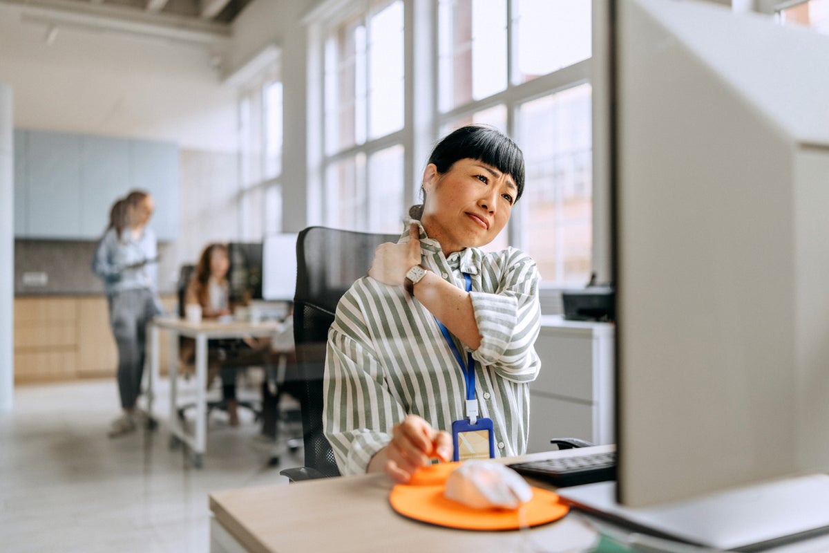 Sitting for long periods linked to higher risk of death from cancer, new study finds – UK Times Sitting for long periods linked to higher risk of death from cancer, new study finds – UK Times