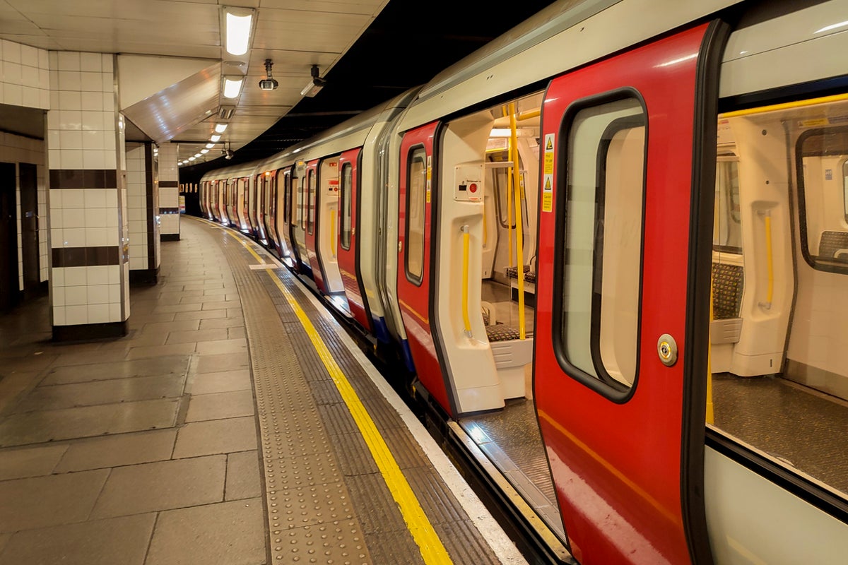 Whistleblower urges London Underground users to be aware of toxic dust