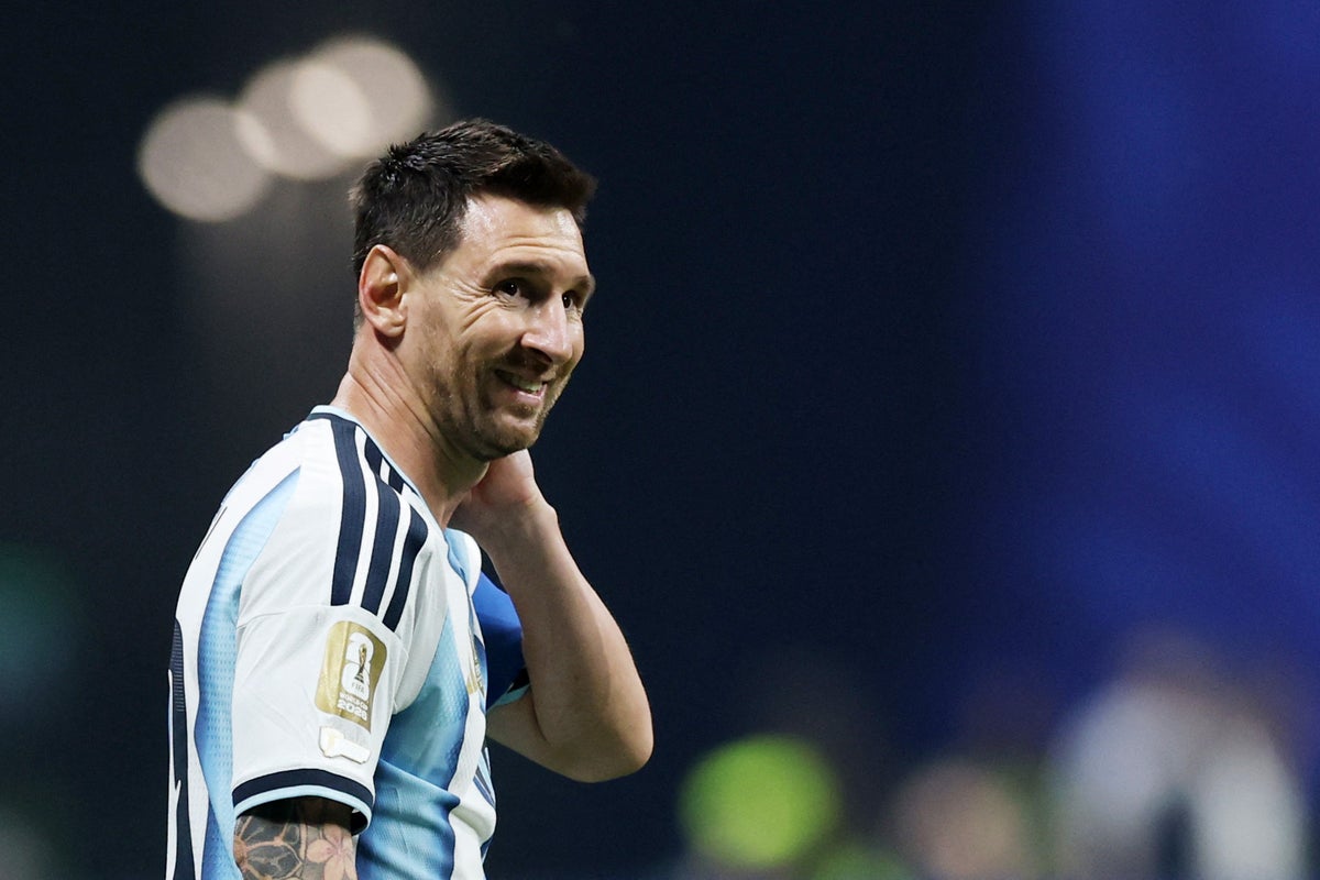 Argentina v Egypt LIVE: Champions handed VAR lifeline after Lionel Messi misses penalty again in World Cup last 16 tie