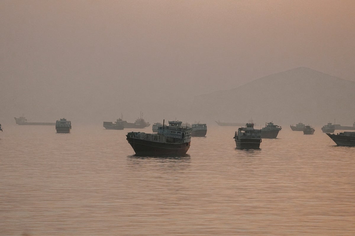 Iran war: US revoking Iranian oil license after attacks in Strait of Hormuz – UK Times Iran war: US revoking Iranian oil license after attacks in Strait of Hormuz – UK Times