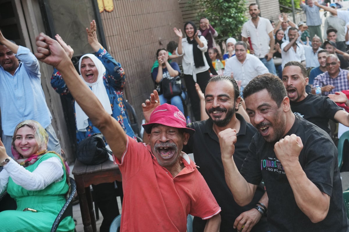 A Cairo coffee house erupts, then goes silent as Egypt’s World Cup run meets Argentina – UK Times A Cairo coffee house erupts, then goes silent as Egypt’s World Cup run meets Argentina – UK Times