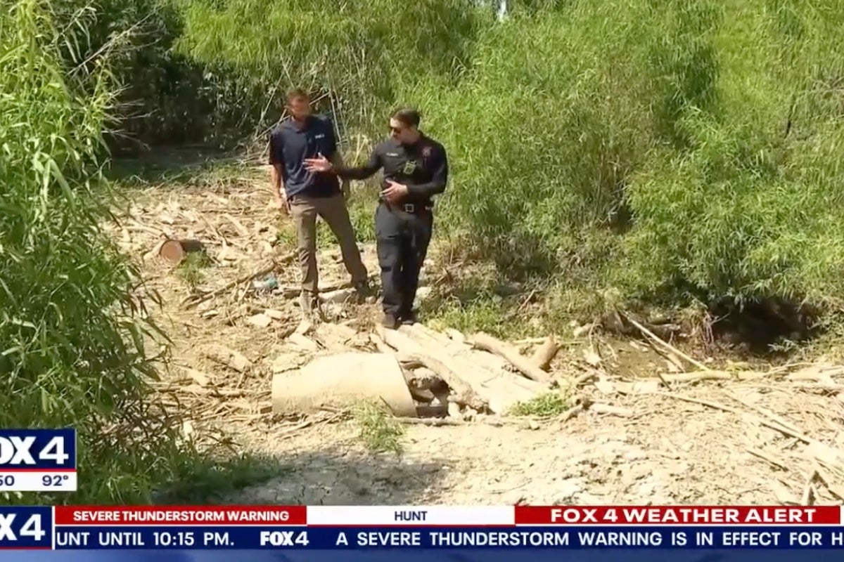 Homeless Texas woman saved days after she got stuck in mud and sewage at the bottom of a ravine – UK Times Homeless Texas woman saved days after she got stuck in mud and sewage at the bottom of a ravine – UK Times