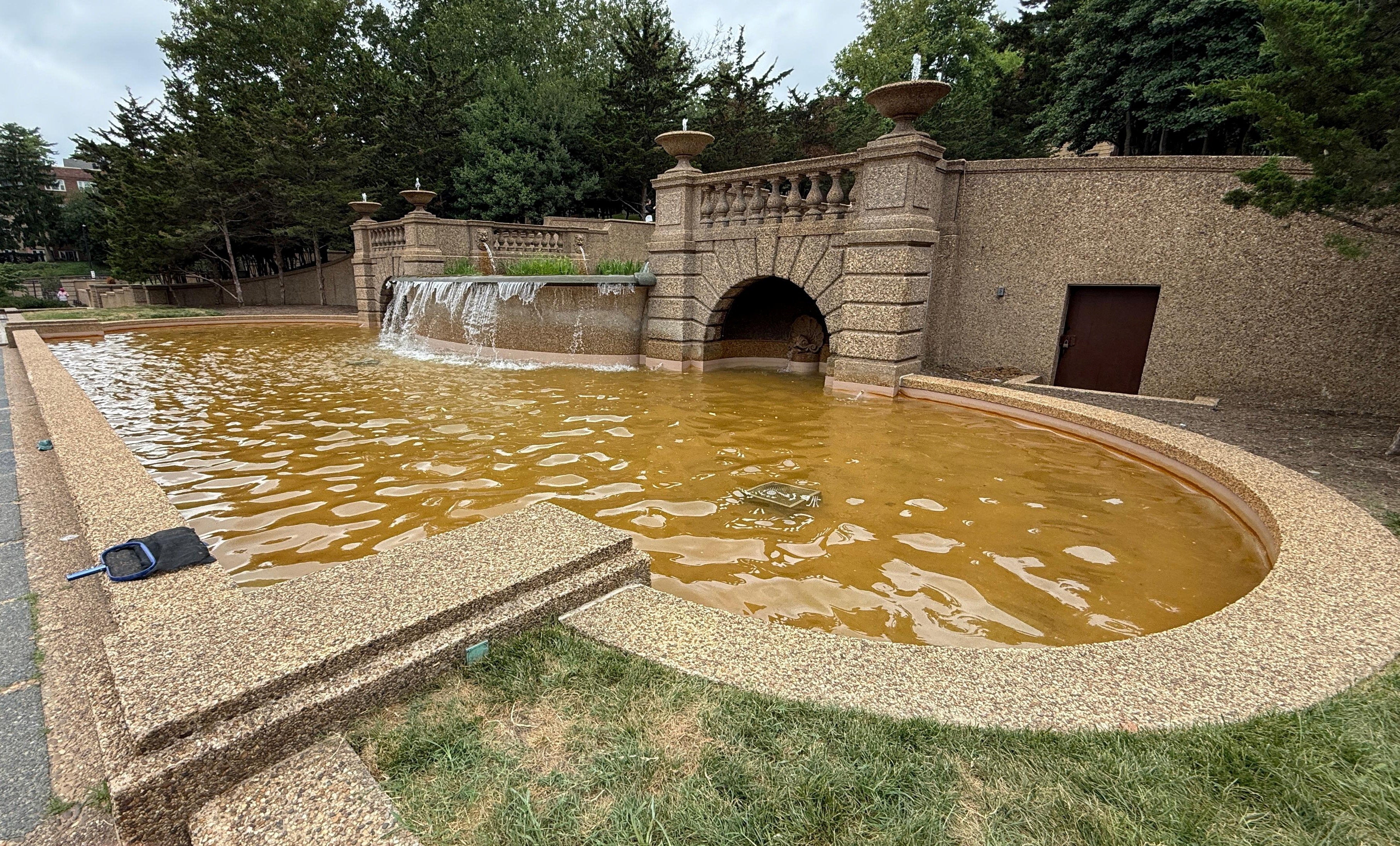 The water in the cascading fountain at Meridian Hill Park will once again ‘run clean’ in the next 24-36 hours, an Interior Department spokesperson said