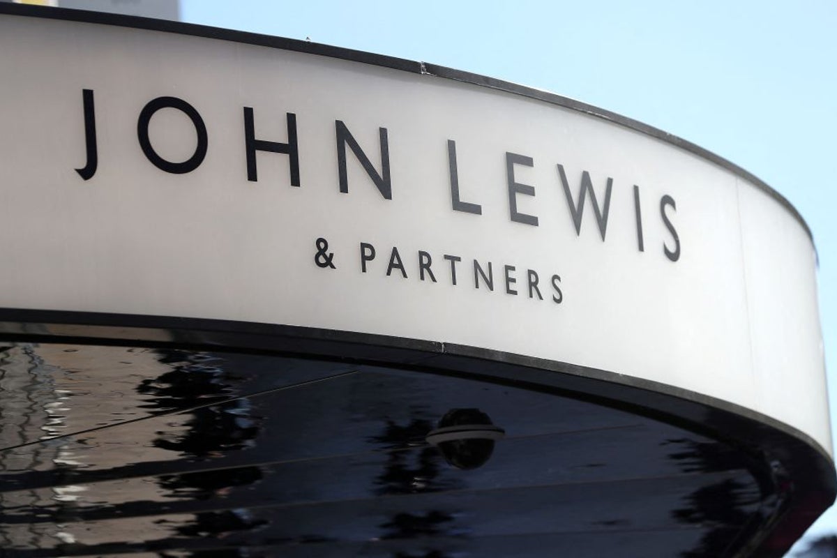 John Lewis puts hundreds of jobs at risk as foreign exchange and gift wrapping counters axed – UK Times John Lewis puts hundreds of jobs at risk as foreign exchange and gift wrapping counters axed – UK Times