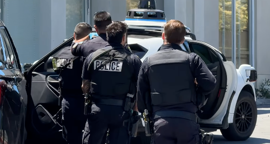 Waymo's self-driving car reported its own teen passengers to police